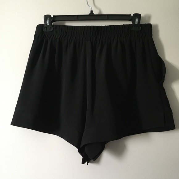 RAEY Black 100% Silk Elasticized Waist Shorts XL Pockets! - Picture 3 of 5